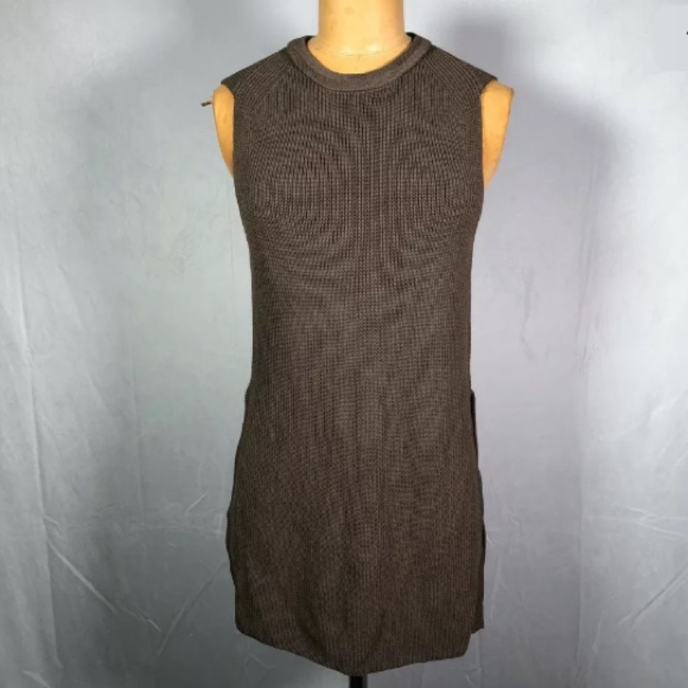Aritzia Wilfred Palmier Sleeveless Brown Knit Top